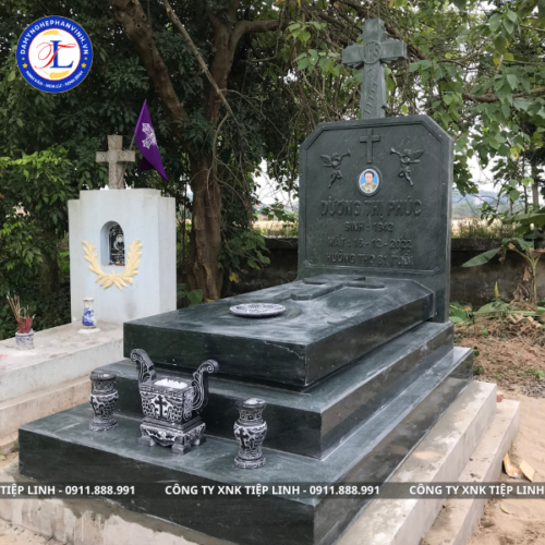 Mộ công giáo - Mẫu 11